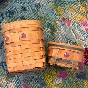 Woven Basket Set with Apple Design